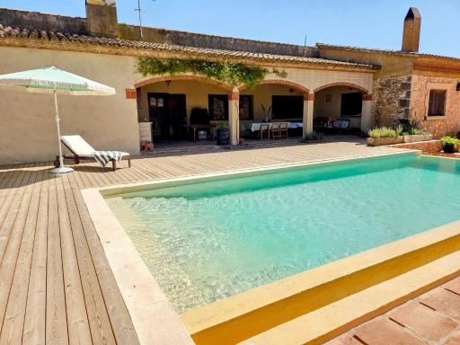 Villa Santa Oliva - pool, vineyards & beaches - Housity