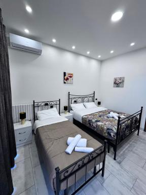 Foresteria La Stazione Pizza, Kebab & Byrek di Hoxha Alma - Housity
