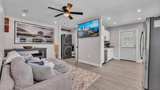 Chain of Lakes Cottage - Housity