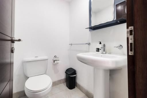 Luxstone Executive & Suites - Housity