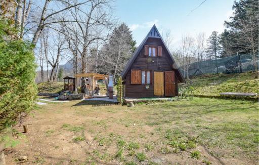 Gorgeous Home In San Romano In Garfagna - Housity