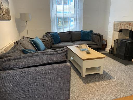 Triple Deck Cottage - 2mins from Mevagissey Harbour - Housity