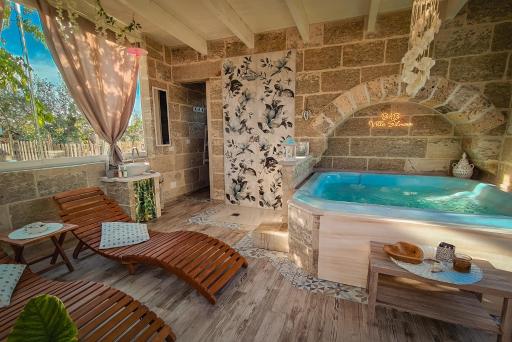 Villa Silmona B&B - Relax nel cuore del Salento - Housity