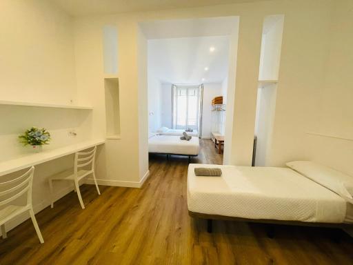 Hostal Ruano - Housity