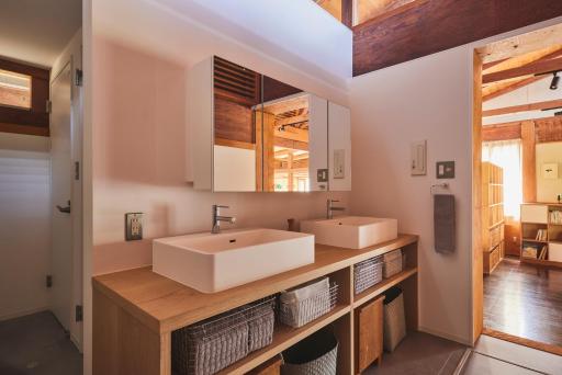 MUJI BASE oikawa - Housity