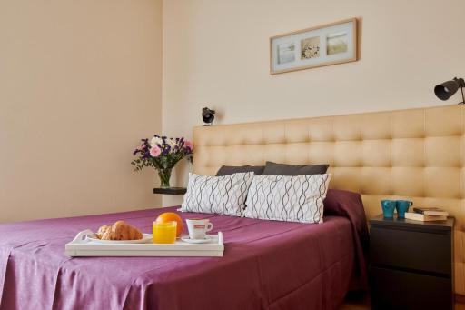 Aparthotel Encasa - Housity