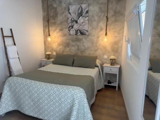 Tranquila casa con patio - Housity