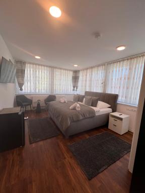 Hotel am Schlossplatz - Housity
