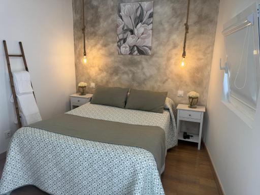 Tranquila casa con patio - Housity