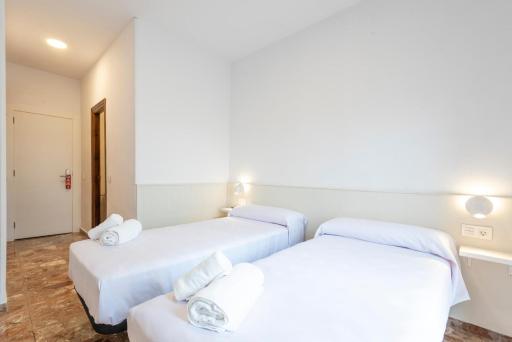 Hostal La Vía Verde - Housity