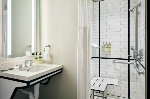 Arlo Chicago - Housity