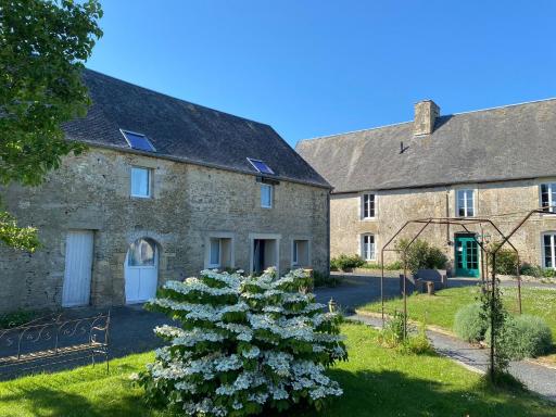 Domaine Des Piéris - Chambres d'Hôtes - Housity