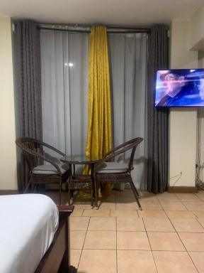 Emeli Suite 103 - Housity