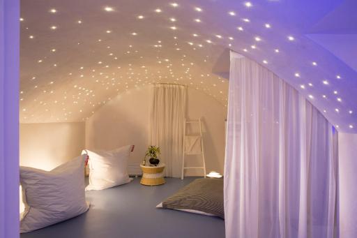 Hotel Mademoiselle - Housity
