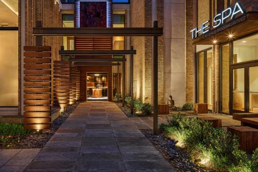 The Highland Dallas, Curio Collection by Hilton - Housity