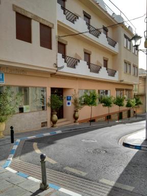 Castillo Lanjaron - Housity