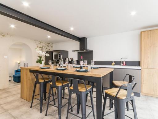 Maison calme, rénovée, proche Clisson – 3 chambres, terrasses, jardin, pétanque, stationnement privé - FR-1-306-1208 - Housity