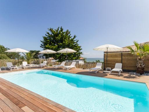 Gîtes avec piscine chauffée proche plage. Jardin, spa, BBQ, Wifi. Ch. bébé incluse - FR-1-306-1209 - Housity