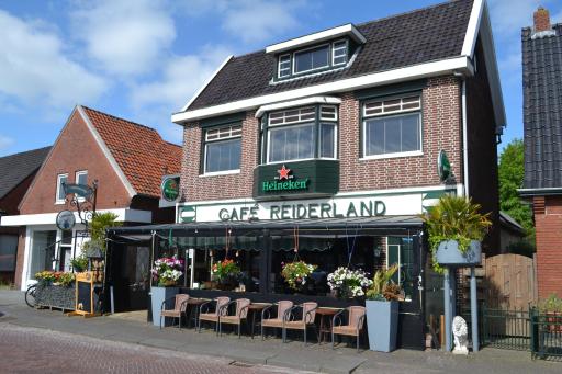 Reiderland appartementen centrum Bad Nieuweschans 50 meter supermarkt - Housity