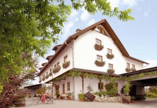 Winzerhotel Kinges-Kessel - Housity