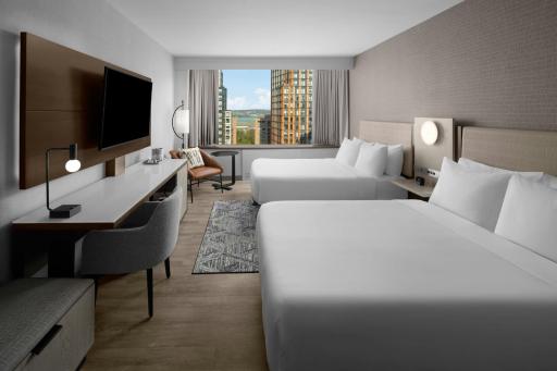 Crystal City Marriott at Reagan National Airport - Housity