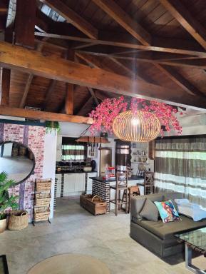 Vintage Lux Homes - Housity