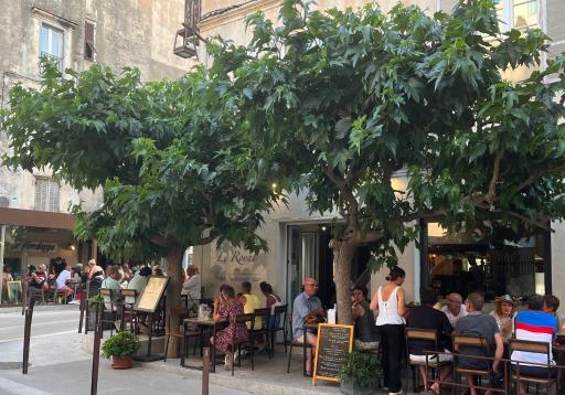 Le Royal Hôtel Restaurant - Housity