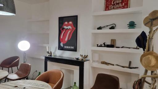 The Cosy Penthouse Corté by 1722 - Housity