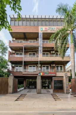 Stay Studio Hotel & Residences - Housity