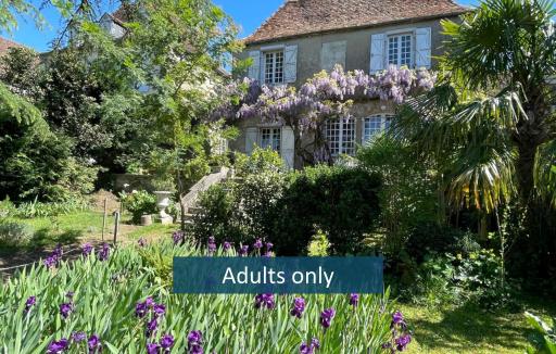 Jardin des Remparts - Housity