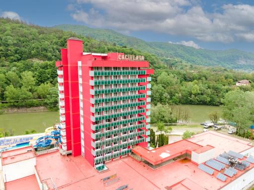 Complex Balnear Cozia - Hizvo