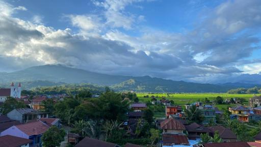 Toraja Lodge Hotel - Housity