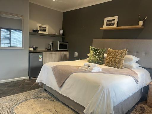 Luxury Suites on Santorini - Housity