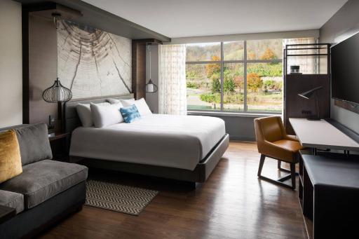 Morgantown Marriott at Waterfront Place - Housity