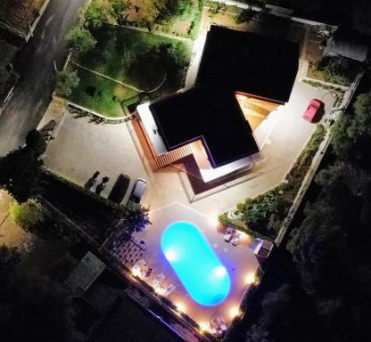 Cristian Rooms - Housity