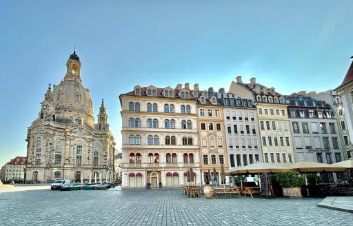Aparthotel Neumarkt - Housity