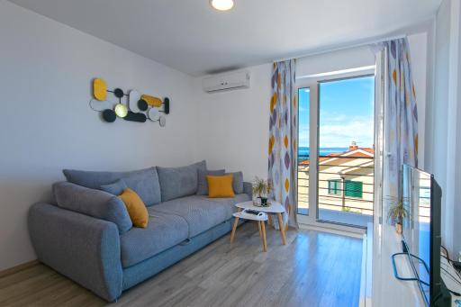 Apartments Nataly with FREE PARKING - Housity