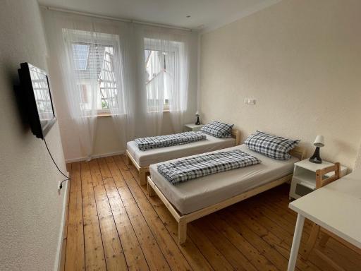 Das Haus am Bach - Schöne große moderne Wohnung mit Terrasse - Housity