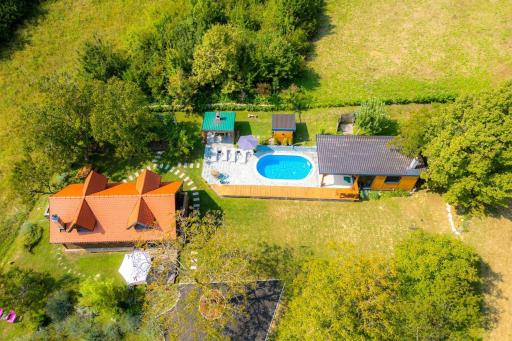 Family friendly house with a swimming pool Sveti Ivan Zelina - Prigorje - 20657 - Housity