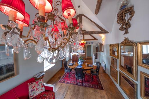 Gite Hotel de maître centre village la Chapelle - Housity