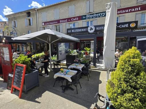 Hôtel-Restaurant Le Blueberry - Housity