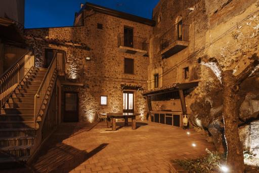CONVIVIUM - Suites Apartments - Housity