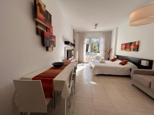 Sea Point By D&G - Housity