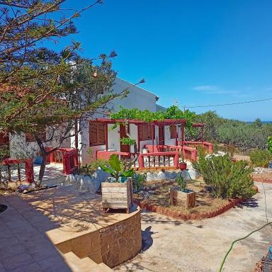 Sunrise Apartments - Housity