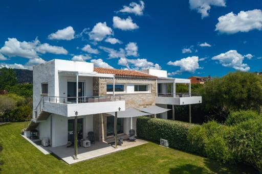 Sardegna é - Villa Charme&Design - Housity