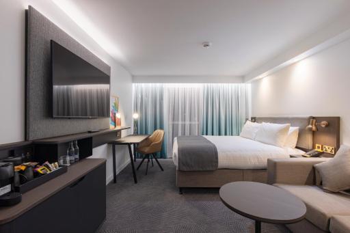 Holiday Inn Bristol Airport, an IHG Hotel - Housity