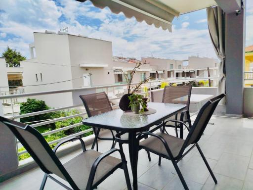 Nikoshouse apartment paralia ofriniou - Housity