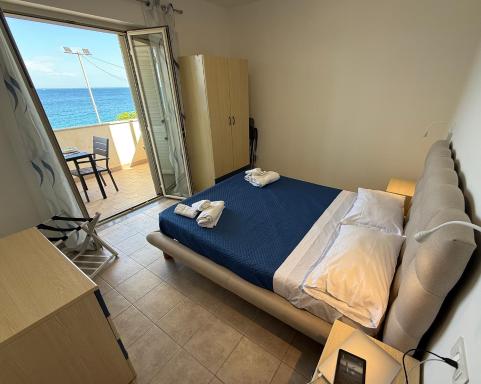 FAMILY HOUSE Letojanni Taormina - Housity