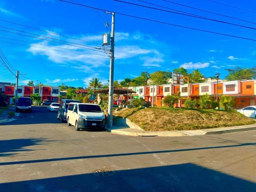 House in Alta Vista Complex - Housity