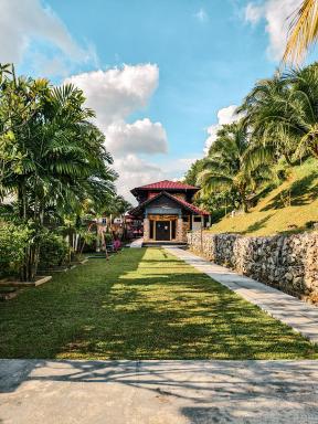 Villa Kiambang - Housity